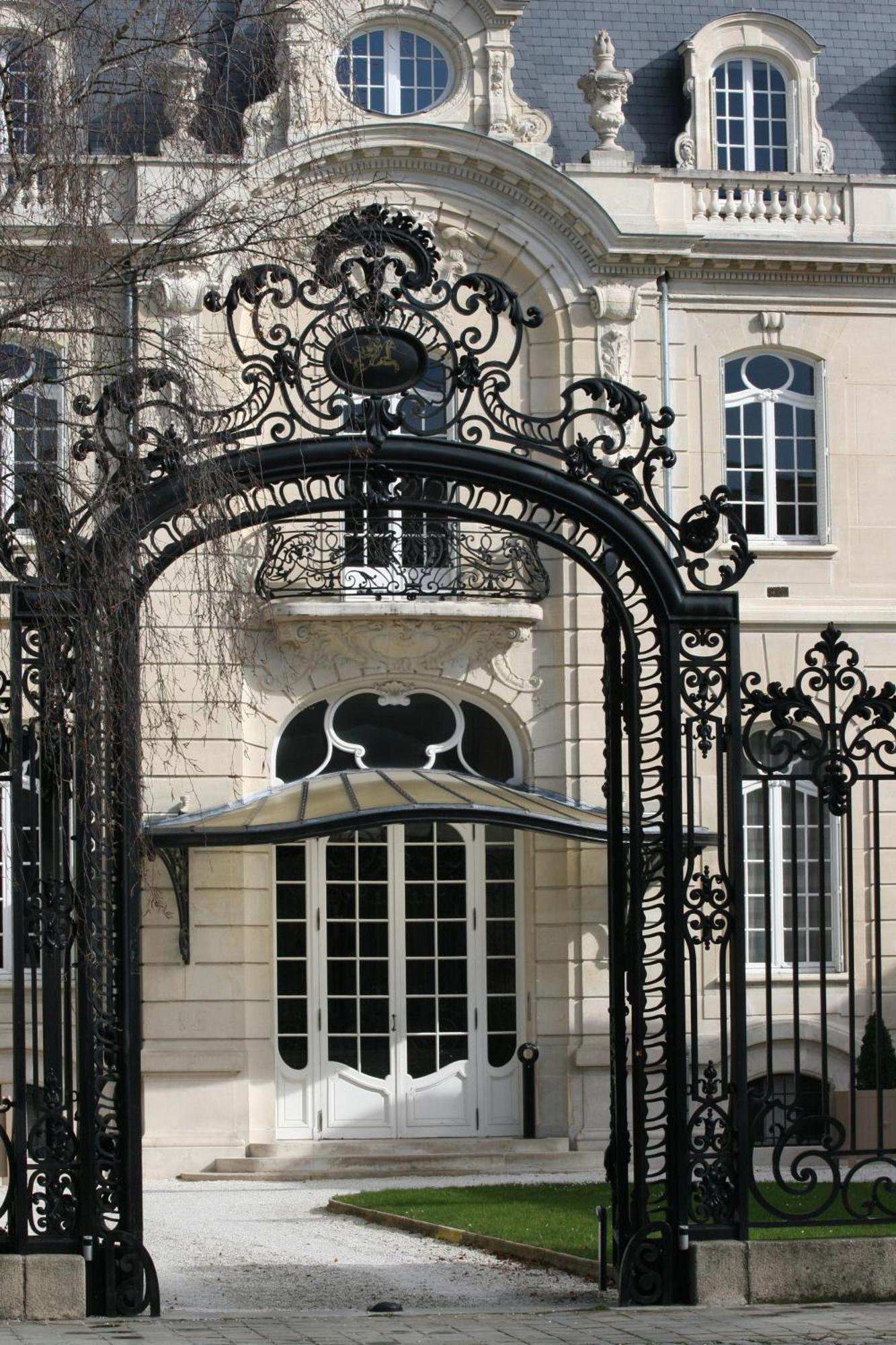 Les Suites Champenoises Tinqueux Szoba fotó